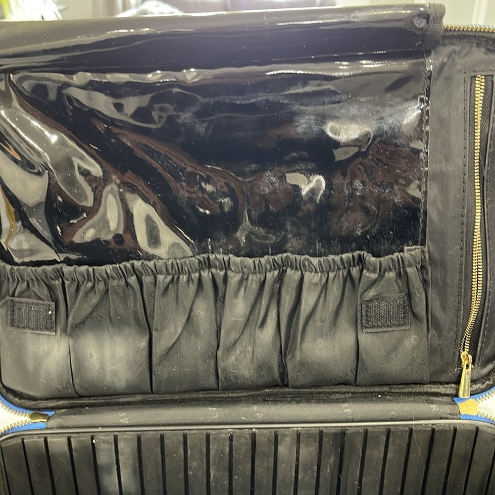 Makeup Case - Picture 6 of 16
